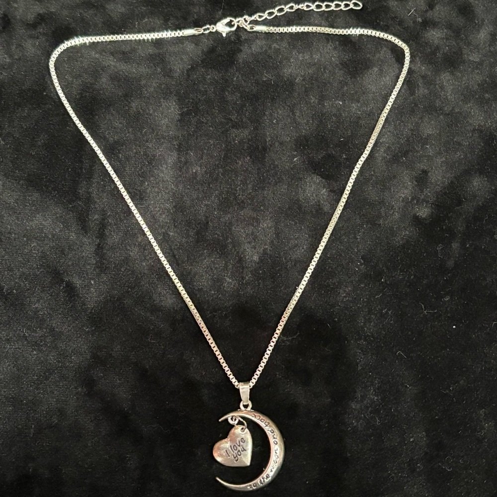 Silver Heart & Moon Pendant “I Love You To The Moon And Back” Chain Necklace
